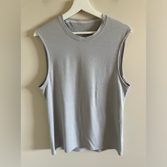 Lululemon Grey Men's Tank Top Size Medium - Picture 2 of 8